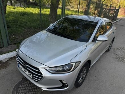 Серый Хендай Аванте, объемом двигателя 1.6 л и пробегом 180 тыс. км за 9000 $, фото 1 на Automoto.ua