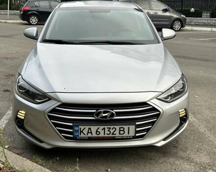 Серый Хендай Аванте, объемом двигателя 1.6 л и пробегом 189 тыс. км за 11500 $, фото 1 на Automoto.ua