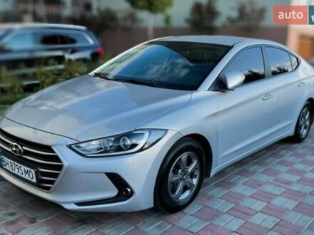 Хендай Аванте 2017 у Львові на Automoto.ua Сірий Хендай Аванте, об'ємом двигуна 1.59 л та пробігом 243 тис. км за 11700 $, фото 1 на Automoto.ua