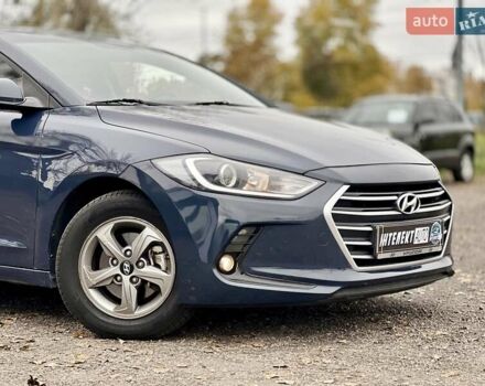 Синий Хендай Аванте, объемом двигателя 1.6 л и пробегом 231 тыс. км за 11900 $, фото 9 на Automoto.ua
