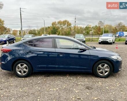 Синий Хендай Аванте, объемом двигателя 1.6 л и пробегом 231 тыс. км за 11900 $, фото 6 на Automoto.ua