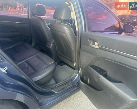 Синий Хендай Аванте, объемом двигателя 1.58 л и пробегом 160 тыс. км за 10300 $, фото 18 на Automoto.ua