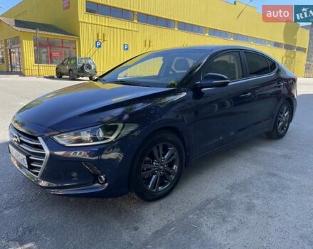 Синий Хендай Аванте, объемом двигателя 1.6 л и пробегом 160 тыс. км за 11999 $, фото 2 на Automoto.ua