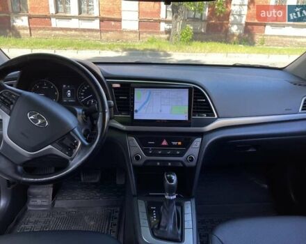 Синий Хендай Аванте, объемом двигателя 1.6 л и пробегом 160 тыс. км за 11999 $, фото 14 на Automoto.ua