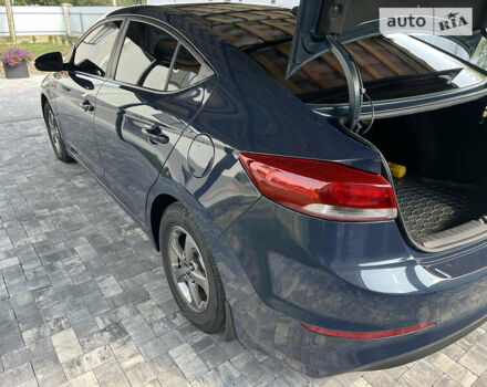 Синий Хендай Аванте, объемом двигателя 1.6 л и пробегом 130 тыс. км за 11500 $, фото 24 на Automoto.ua