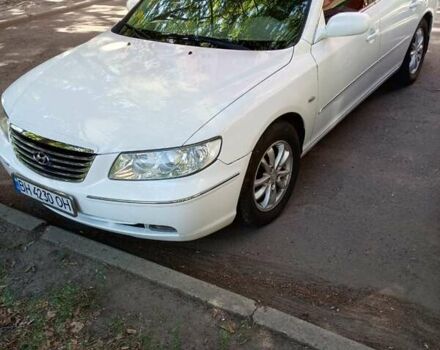 Белый Хендай Азера, объемом двигателя 2.7 л и пробегом 208 тыс. км за 6300 $, фото 2 на Automoto.ua