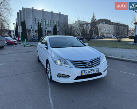 Белый Хендай Азера, объемом двигателя 3 л и пробегом 178 тыс. км за 9899 $, фото 20 на Automoto.ua