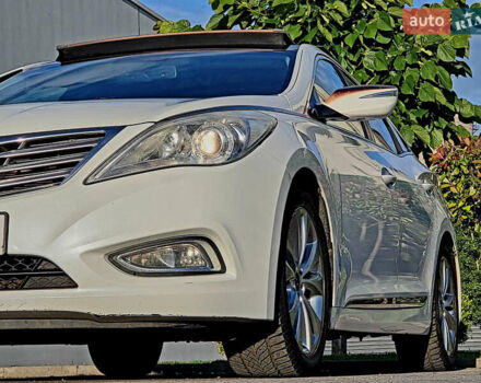 Белый Хендай Азера, объемом двигателя 3 л и пробегом 167 тыс. км за 9900 $, фото 5 на Automoto.ua