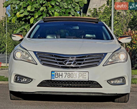 Белый Хендай Азера, объемом двигателя 3 л и пробегом 167 тыс. км за 9900 $, фото 4 на Automoto.ua