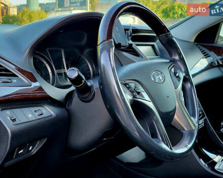 Белый Хендай Азера, объемом двигателя 3 л и пробегом 167 тыс. км за 9900 $, фото 22 на Automoto.ua