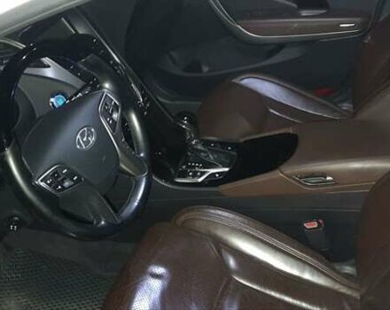 Белый Хендай Азера, объемом двигателя 3 л и пробегом 105 тыс. км за 11000 $, фото 3 на Automoto.ua