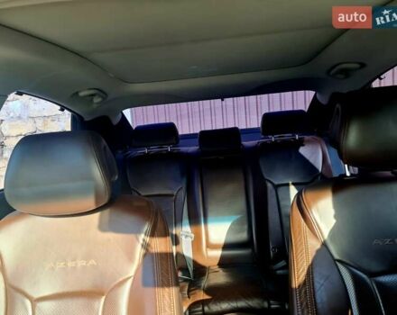 Белый Хендай Азера, объемом двигателя 3 л и пробегом 105 тыс. км за 11000 $, фото 19 на Automoto.ua