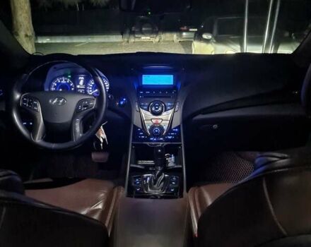 Белый Хендай Азера, объемом двигателя 3 л и пробегом 105 тыс. км за 11000 $, фото 7 на Automoto.ua