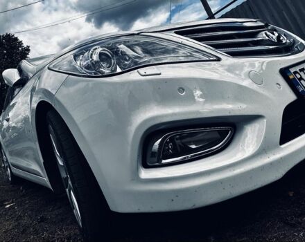 Белый Хендай Азера, объемом двигателя 3 л и пробегом 120 тыс. км за 10500 $, фото 13 на Automoto.ua