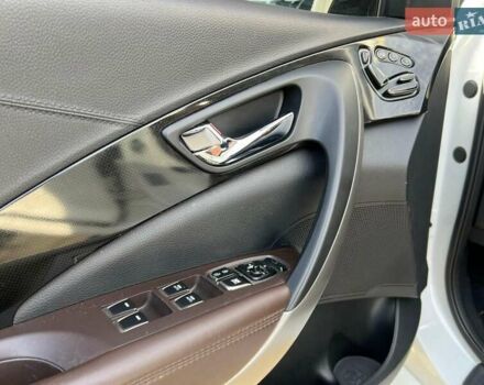 Белый Хендай Азера, объемом двигателя 3 л и пробегом 173 тыс. км за 13499 $, фото 29 на Automoto.ua