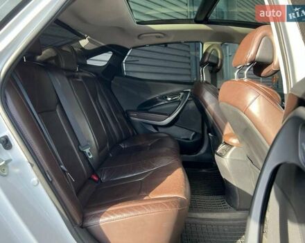 Белый Хендай Азера, объемом двигателя 3 л и пробегом 173 тыс. км за 13499 $, фото 30 на Automoto.ua