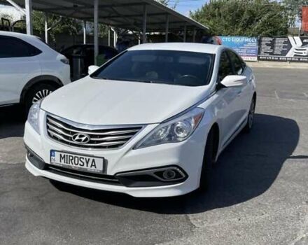 Белый Хендай Азера, объемом двигателя 3.3 л и пробегом 164 тыс. км за 11000 $, фото 1 на Automoto.ua