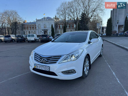 Хендай Азера 2011 в Хмельницком на Automoto.ua Белый Хендай Азера, объемом двигателя 3 л и пробегом 178 тыс. км за 9899 $, фото 1 на Automoto.ua