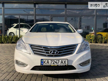 Хендай Азера 2012 у Мукачеве на Automoto.ua Білий Хендай Азера, об'ємом двигуна 3.3 л та пробігом 152 тис. км за 11000 $, фото 1 на Automoto.ua