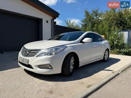 Білий Хендай Азера, об'ємом двигуна 3 л та пробігом 291 тис. км за 8900 $, фото 1 на Automoto.ua