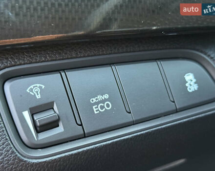 Черный Хендай Азера, объемом двигателя 3.3 л и пробегом 189 тыс. км за 9800 $, фото 20 на Automoto.ua