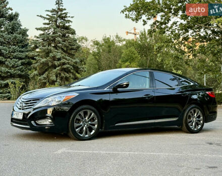 Черный Хендай Азера, объемом двигателя 3.3 л и пробегом 189 тыс. км за 9800 $, фото 4 на Automoto.ua