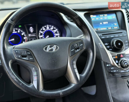 Черный Хендай Азера, объемом двигателя 3.3 л и пробегом 189 тыс. км за 9800 $, фото 22 на Automoto.ua