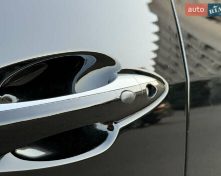 Черный Хендай Азера, объемом двигателя 3.3 л и пробегом 189 тыс. км за 9800 $, фото 9 на Automoto.ua