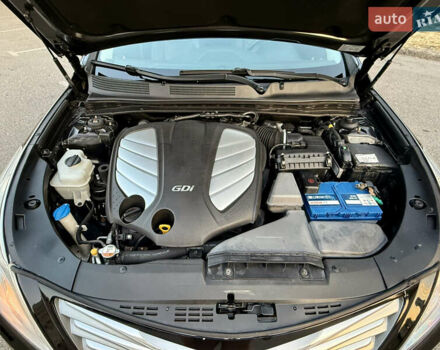 Черный Хендай Азера, объемом двигателя 3.3 л и пробегом 189 тыс. км за 9800 $, фото 24 на Automoto.ua