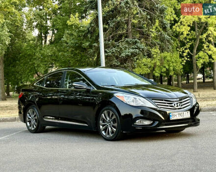 Черный Хендай Азера, объемом двигателя 3.3 л и пробегом 189 тыс. км за 9800 $, фото 2 на Automoto.ua