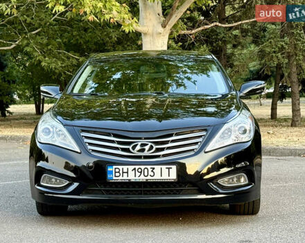 Черный Хендай Азера, объемом двигателя 3.3 л и пробегом 189 тыс. км за 9800 $, фото 1 на Automoto.ua