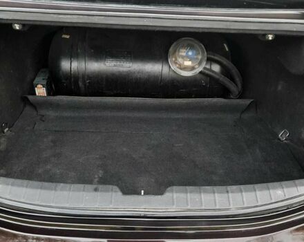 Фиолетовый Хендай Азера, объемом двигателя 3 л и пробегом 180 тыс. км за 10500 $, фото 3 на Automoto.ua