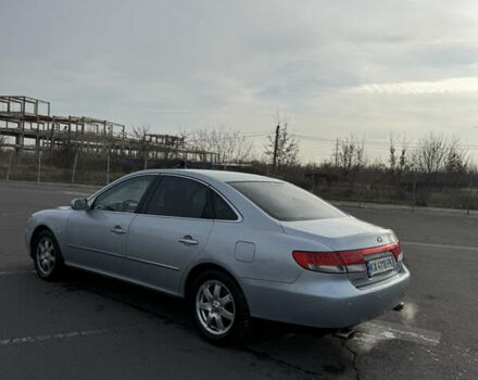 Серый Хендай Азера, объемом двигателя 3.3 л и пробегом 350 тыс. км за 4850 $, фото 5 на Automoto.ua