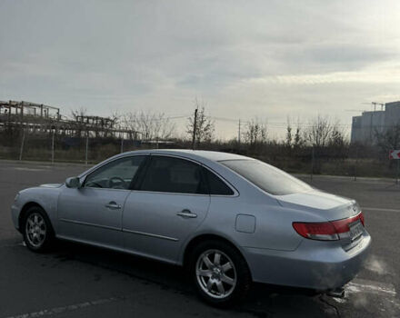 Серый Хендай Азера, объемом двигателя 3.3 л и пробегом 350 тыс. км за 4850 $, фото 15 на Automoto.ua