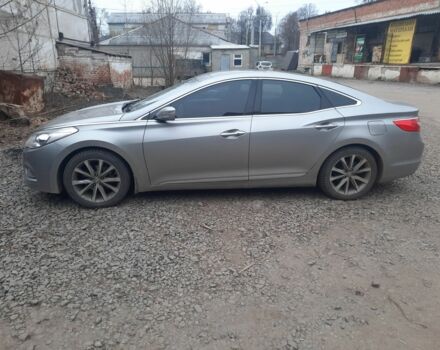 Серый Хендай Азера, объемом двигателя 3 л и пробегом 212 тыс. км за 8500 $, фото 5 на Automoto.ua