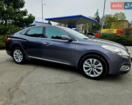 Сірий Хендай Азера, об'ємом двигуна 3 л та пробігом 196 тис. км за 9550 $, фото 7 на Automoto.ua