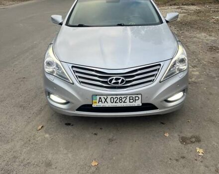 Сірий Хендай Азера, об'ємом двигуна 3 л та пробігом 197 тис. км за 12500 $, фото 2 на Automoto.ua