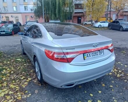 Серый Хендай Азера, объемом двигателя 3 л и пробегом 200 тыс. км за 263 $, фото 8 на Automoto.ua