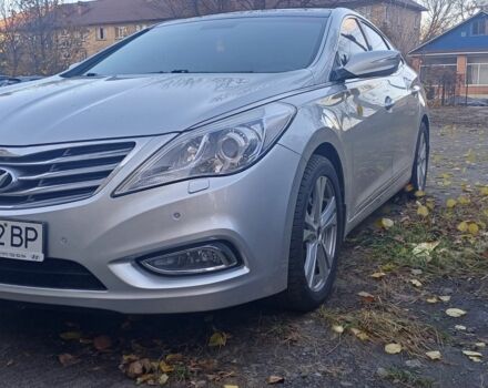 Серый Хендай Азера, объемом двигателя 3 л и пробегом 200 тыс. км за 263 $, фото 2 на Automoto.ua