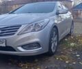 Серый Хендай Азера, объемом двигателя 3 л и пробегом 200 тыс. км за 263 $, фото 2 на Automoto.ua