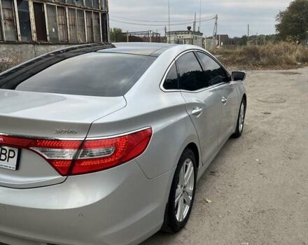 Сірий Хендай Азера, об'ємом двигуна 3 л та пробігом 197 тис. км за 12500 $, фото 6 на Automoto.ua
