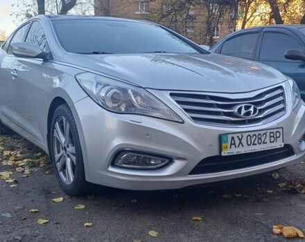 Серый Хендай Азера, объемом двигателя 3 л и пробегом 200 тыс. км за 263 $, фото 1 на Automoto.ua