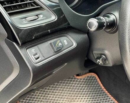 Серый Хендай Азера, объемом двигателя 3 л и пробегом 179 тыс. км за 10500 $, фото 6 на Automoto.ua