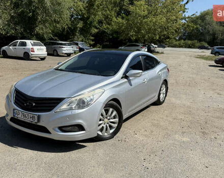 Сірий Хендай Азера, об'ємом двигуна 3 л та пробігом 179 тис. км за 12500 $, фото 1 на Automoto.ua