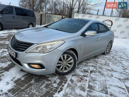 Серый Хендай Азера, объемом двигателя 3 л и пробегом 179 тыс. км за 10500 $, фото 1 на Automoto.ua