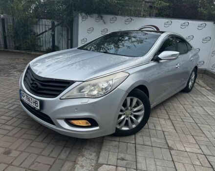 Серый Хендай Азера, объемом двигателя 3 л и пробегом 179 тыс. км за 10500 $, фото 1 на Automoto.ua