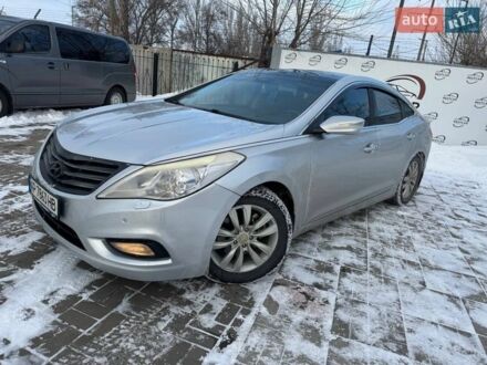 Серый Хендай Азера, объемом двигателя 3 л и пробегом 179 тыс. км за 10500 $, фото 1 на Automoto.ua