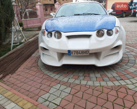 Белый Хендай Купе, объемом двигателя 1.6 л и пробегом 110 тыс. км за 6500 $, фото 1 на Automoto.ua