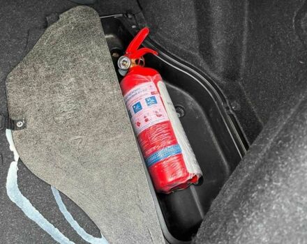 Белый Хендай Купе, объемом двигателя 2 л и пробегом 113 тыс. км за 11500 $, фото 9 на Automoto.ua