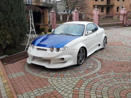 Белый Хендай Купе, объемом двигателя 1.6 л и пробегом 110 тыс. км за 6500 $, фото 1 на Automoto.ua